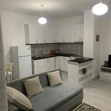 Daily L アパート *